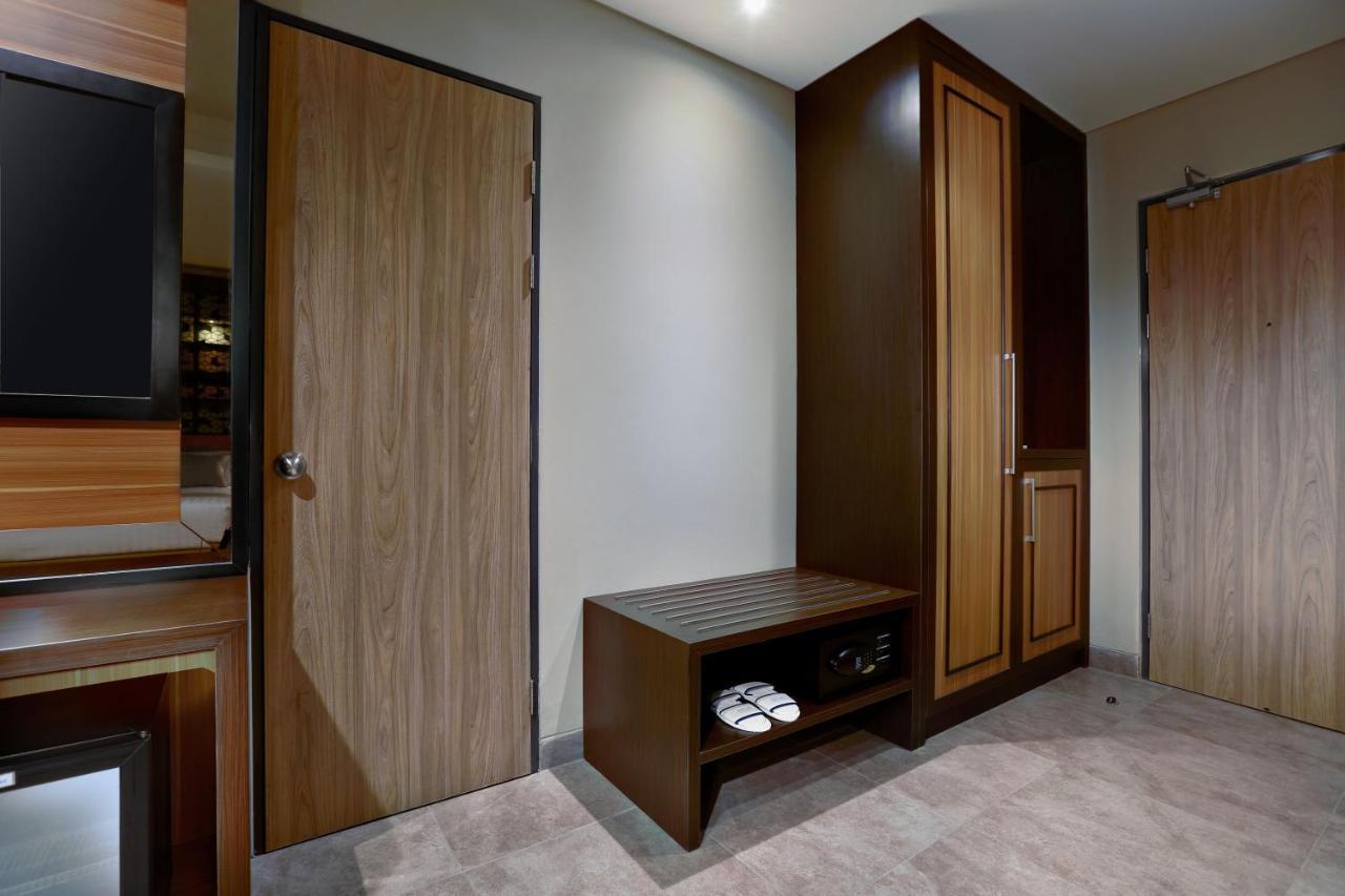 Aston Inn Mataram Exterior photo