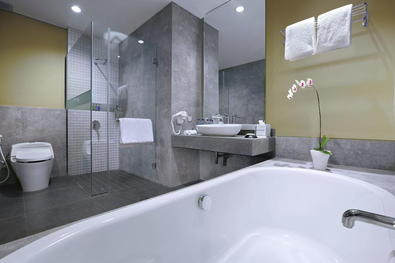 Aston Inn Mataram Exterior photo