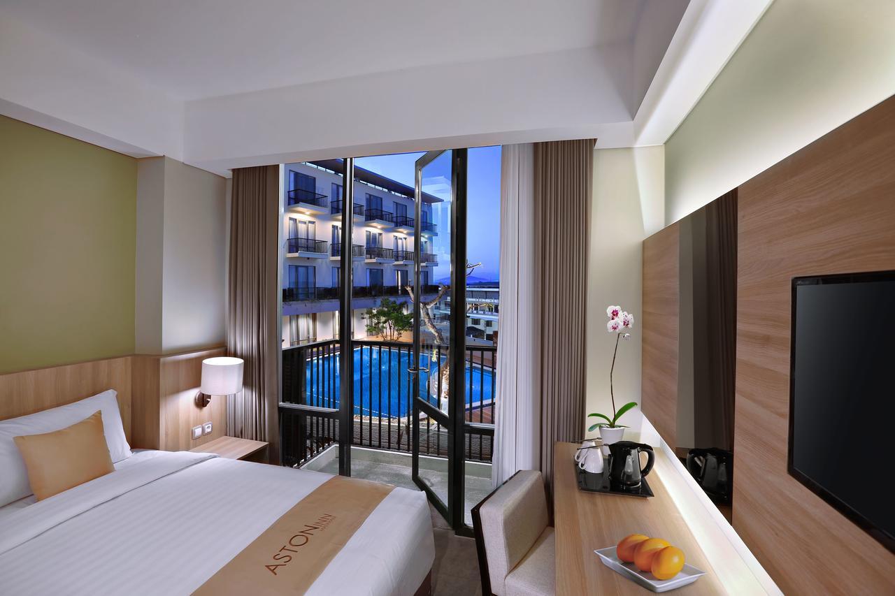 Aston Inn Mataram Exterior photo