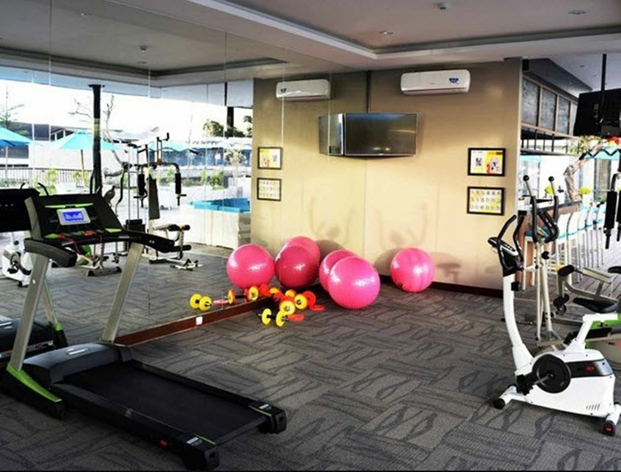 Aston Inn Mataram Exterior photo